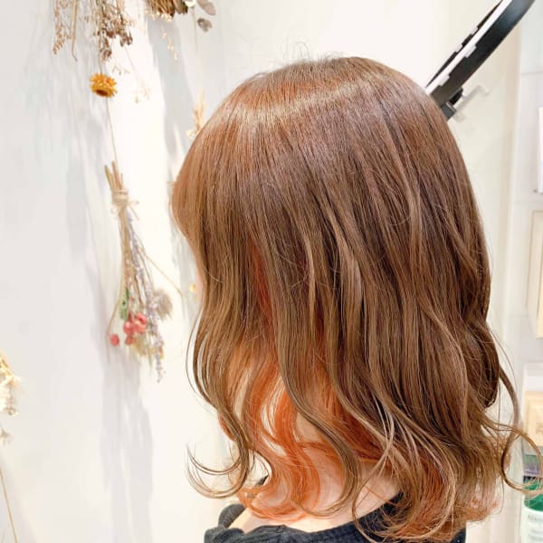 山川こだわりの インナーカラー ケアブリーチでダメージレスに