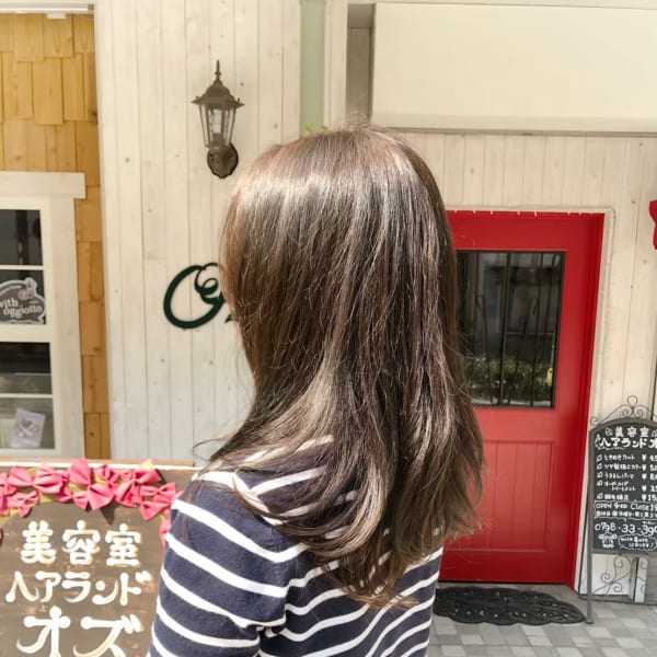 ナチュラルアッシュベージュカラー|hair land Oz
