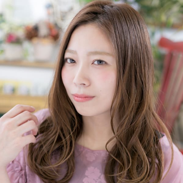 アシンメトリーくせ毛風エアリーセミディ トリートメント