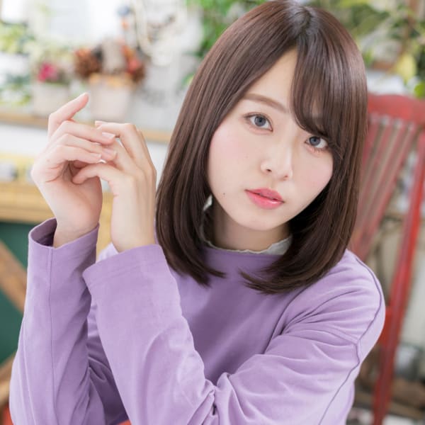 斜めバング♪大人かわいい小顔ストレート　斜めバング