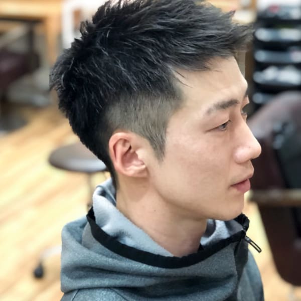 爽やかツーブロックショート