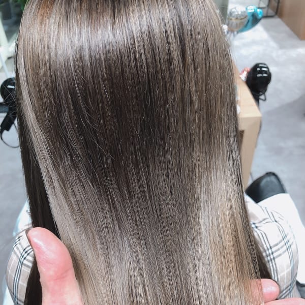 美髪チャージ！！！思いのままのツヤを演出♪