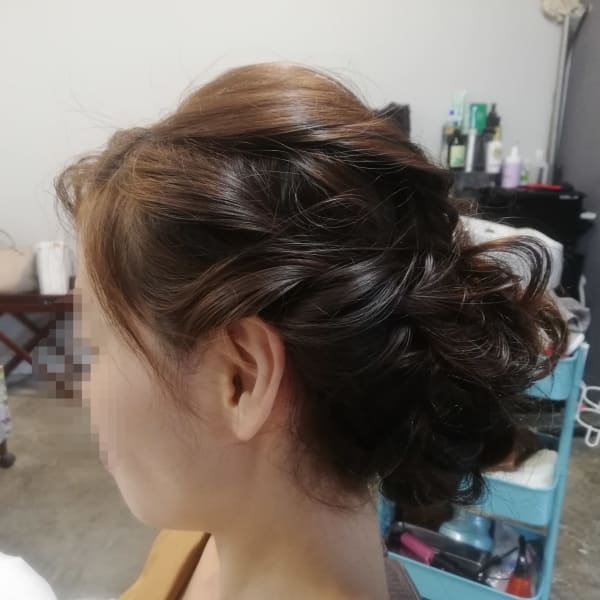 ヘアセット ゆるふわシニヨン