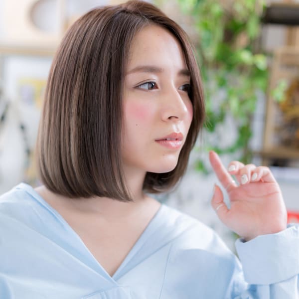 好感度大！大人かわいい黒髪前下がりボブディ　フェミニンボブ