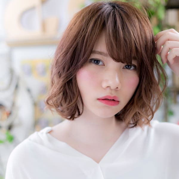 しっかりカール×3Dカラーの外国人風大人ボブ 小顔