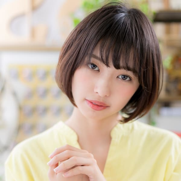 黒髪ツヤ感透明感★小顔前下がりボブ ナチュラルボブ