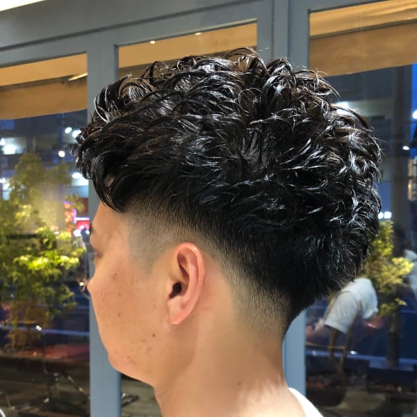 【定番!】パーマ+フェードスタイル