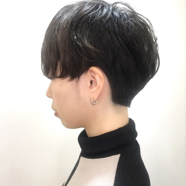 アンニュイな印象のショートパーマ【RENJISHI 宮本】