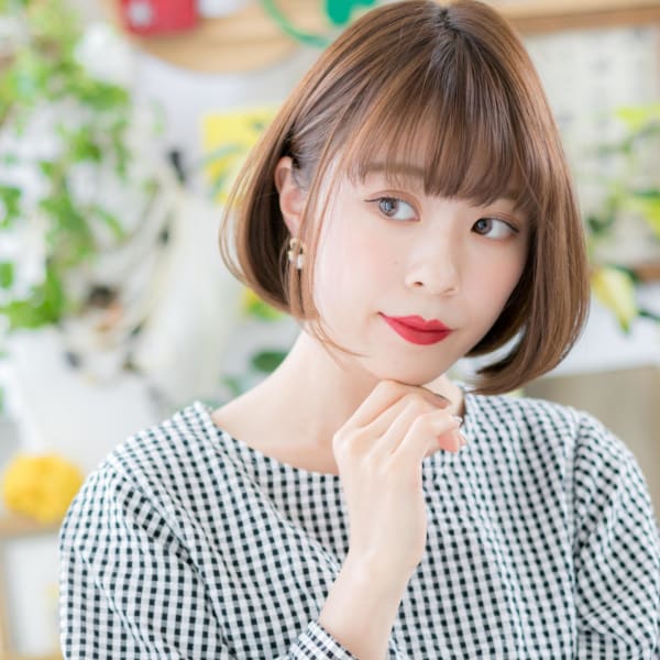 大人モード小顔クールな前下がりボブ 個性的