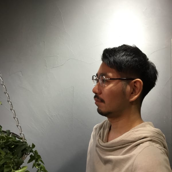 ソフトモヒカン カジュアル刈り上げスタイル【メンズカット】|深夜美容室&WORKS kashiwa