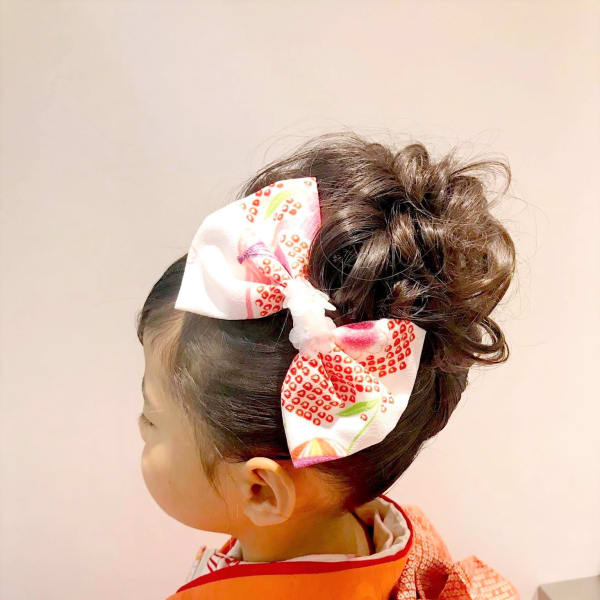 【七五三スタイル】 大きいリボンが可愛い”サイドアップ”♪
