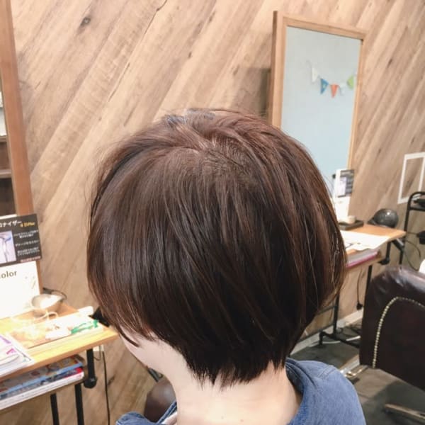 ショートボブ+ハナヘナカラー