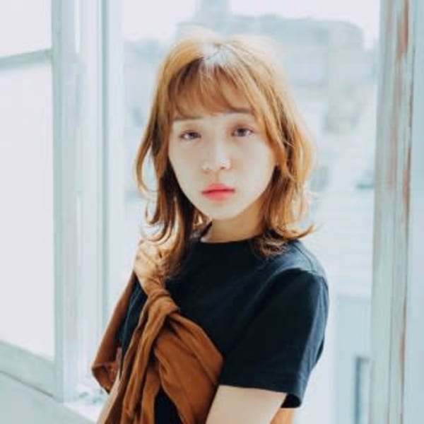 ウルフ外ハネセミロング