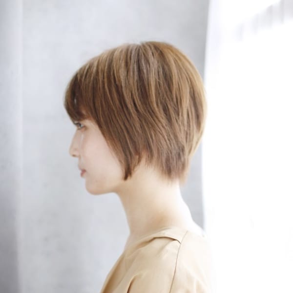 20代30代40代 知的な表情・レディショート【宝塚】