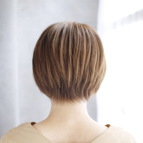 20代30代40代　知的な表情・レディショート【草津】