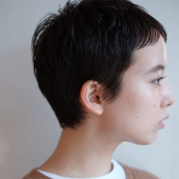 ベリーショート ショートバング もみあげ