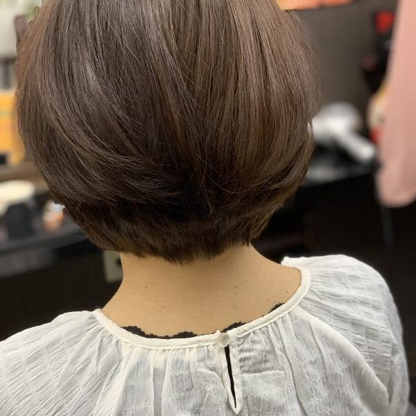 明るい白髪染めボブ