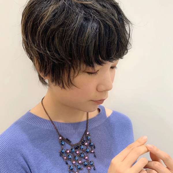 大人ショートのニュアンスパーマ
