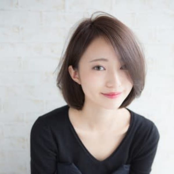 【Adatto北千住】ストレート艶ミディ☆