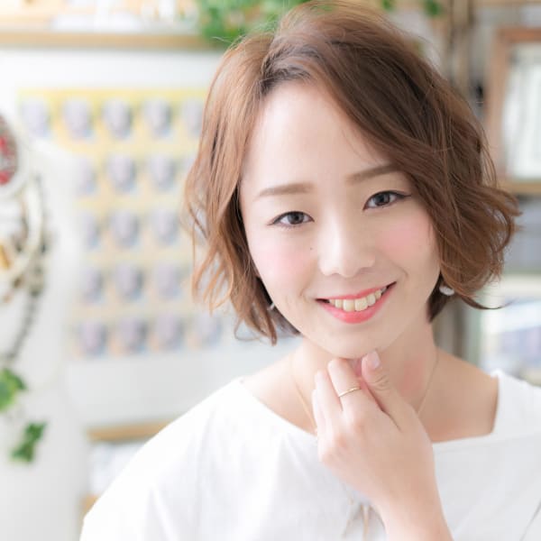 広がらないゆるカール*小顔前下がりボブ フワミディ