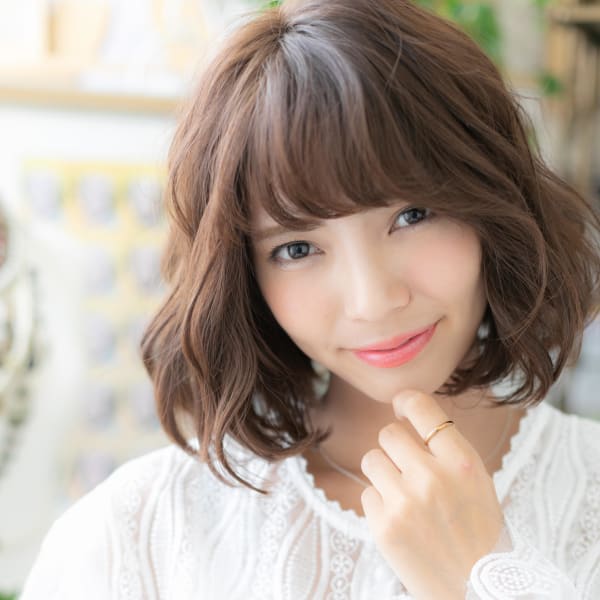 くせ毛風ルーズミックスウェーブ大人ボブ 重めスタイル
