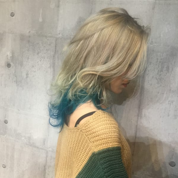 ホワイトベージュ×ターコイズインナー