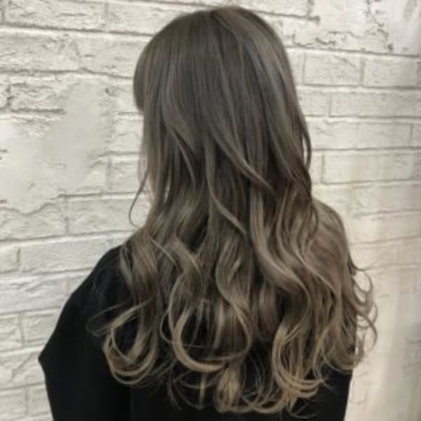 ミルクティーグレージュ透け感ベージュイルミナカラー6060