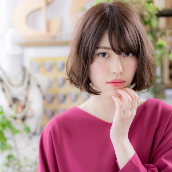 大人かわいいゆるふわくせ毛風小顔ボブ　簡単スタイリング