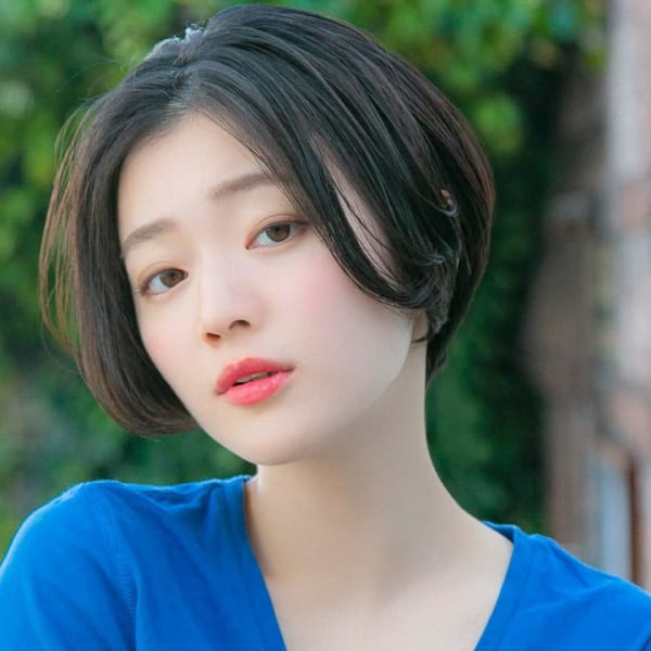 前髪長めの前下がりショート|Tailwind