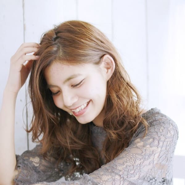 50 40 代 髪型 レイヤー ロング 最高のヘアスタイルのアイデア