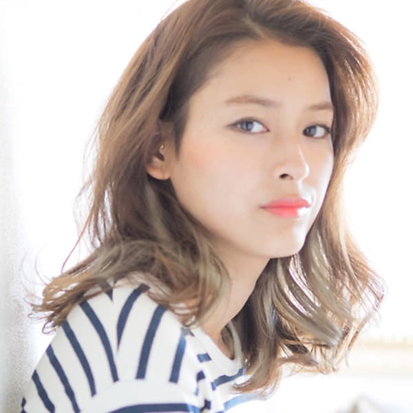 インナーカラーでこなれ耳掛けstyle☆大人可愛い＃楽天