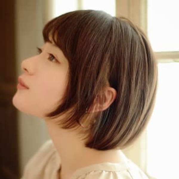 愛らしさを引き立てるノームコアなボブ