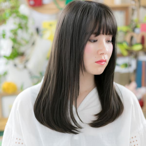 黒髪クールな小顔ワンカールセミロング 伸ばしかけ