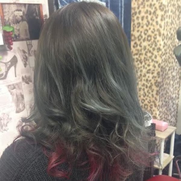 ホワイティオリーブアッシュ