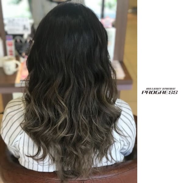 オススメ順 セクシー グラデーションカラー セミロングの髪型 ヘアスタイル 楽天ビューティ