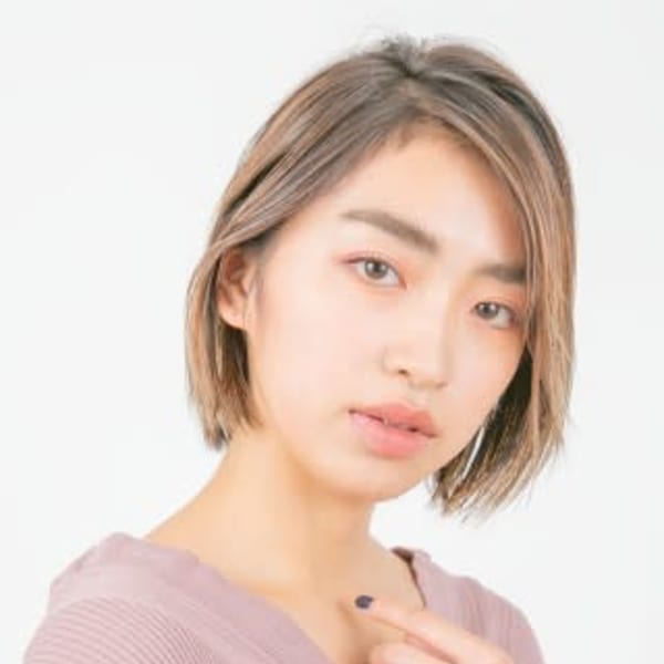 外国人風ショートボブ