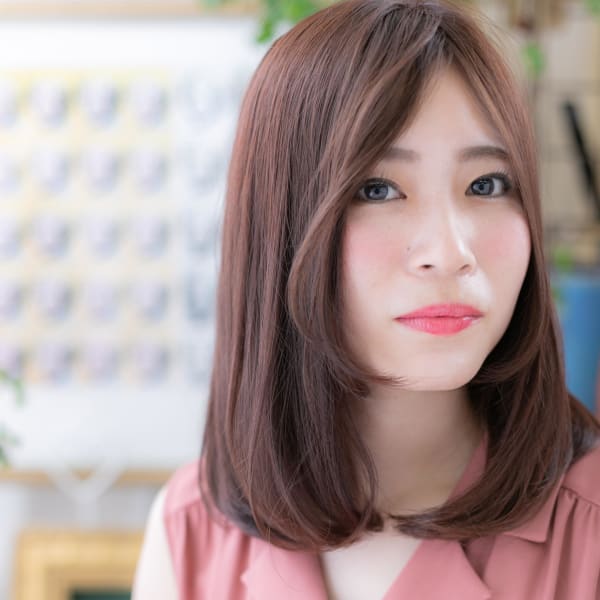 ミディアムセンターパートやわらかワンカール セミディ