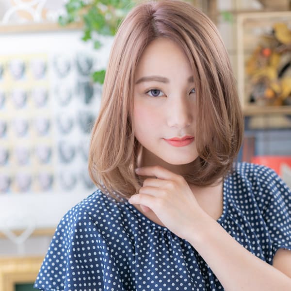 外国人風カラーで前下がり抜け感ワンカール　ことりべーじゅ