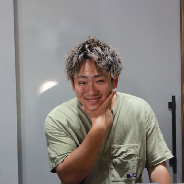 Men's Hair Salon ven【メンズヘアサロンヴェン】のスタッフ紹介。Yusuke Mihara