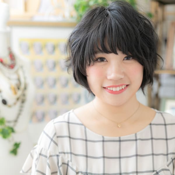 くせ毛風ゆるふわガーリー★黒髪マッシュショート 大人かわいい