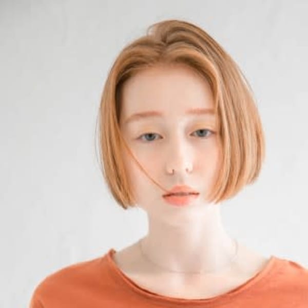 切りっぱなしミニボブスタイル