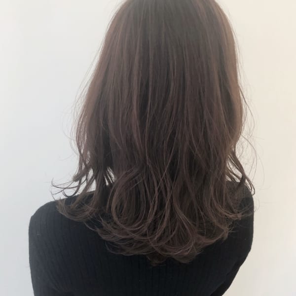 スモーキーベージュ