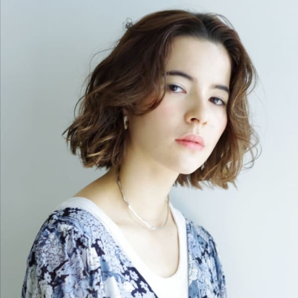 酒井 春奈 Rounge Hair ラウンジ のスタッフ 美容院 美容室を予約するなら楽天ビューティ
