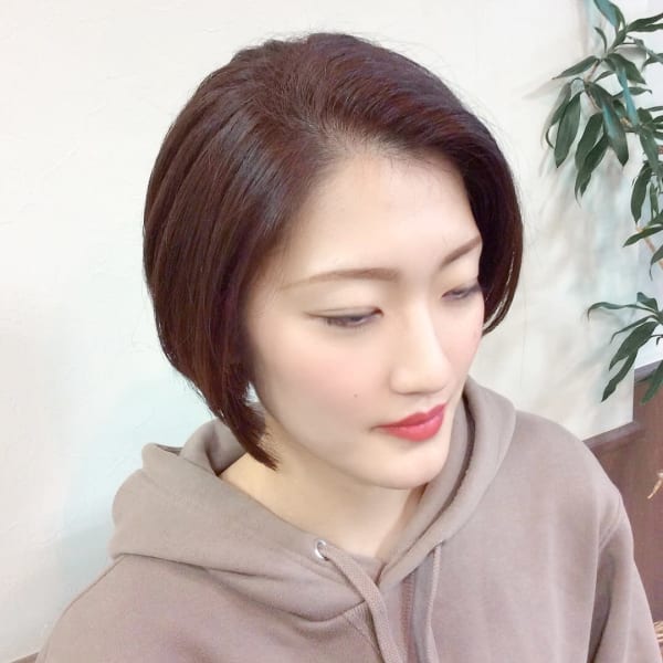 ショートボブ