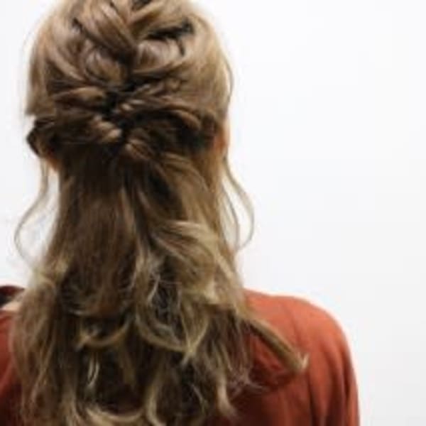 ハーフアップアレンジ