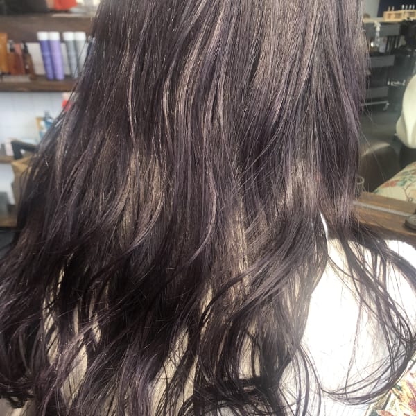 《明治神宮前隠れ家サロンLyon》透明感モーブカラー