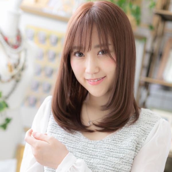 顔まわり小顔レイヤーのニュアンスストレート 簡単スタイリング