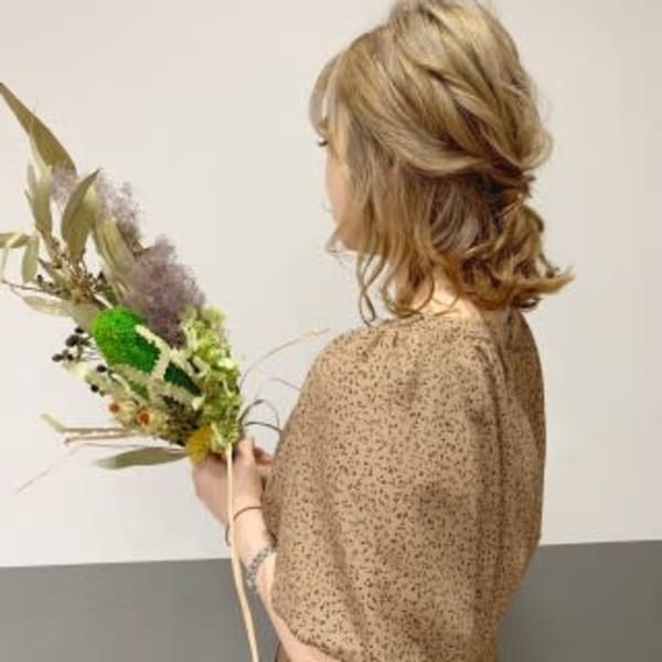 ハイトーン × ハーフアップ