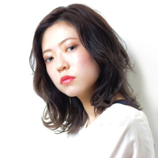 くびれセミディ×暗髪オトナモード