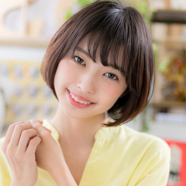 黒髪ツヤ感透明感★小顔前下がりボブ　大人かわいい